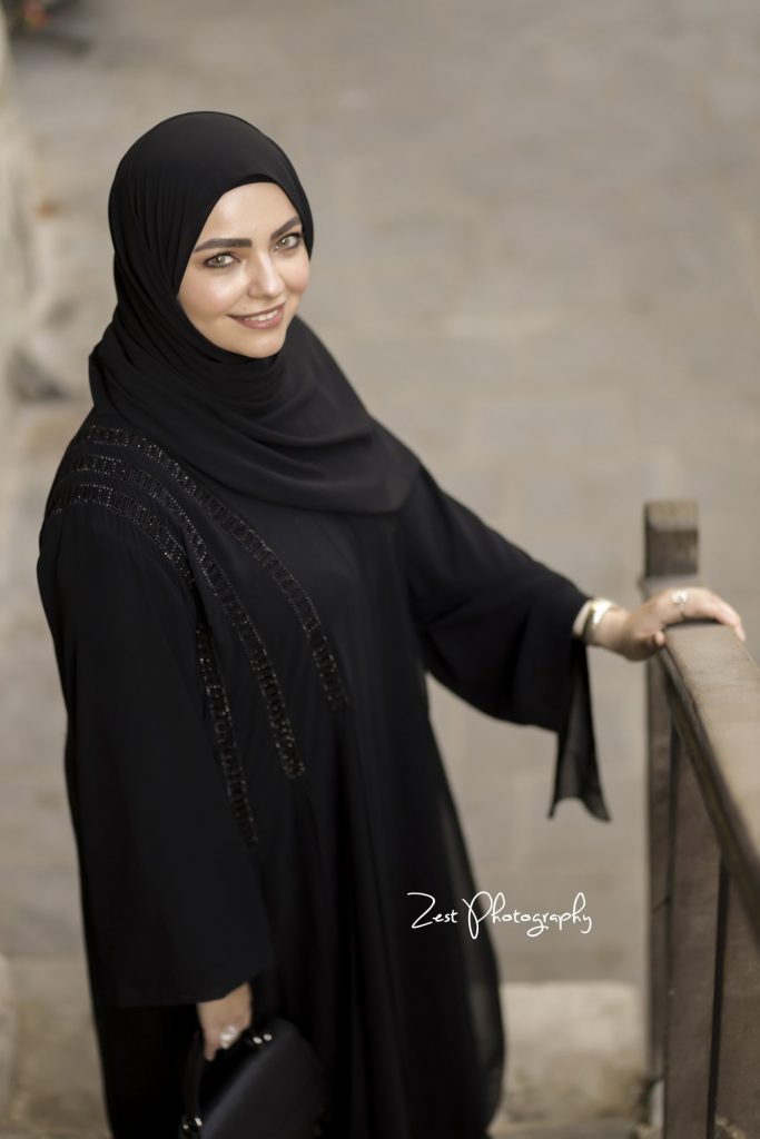 Fashion photographer in Dubai creates fashion images that are both glamorous and modern