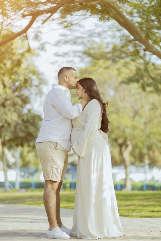 Maternity Photoshoot in dubai - We promise you, Mamma and Pappa is there for you always.