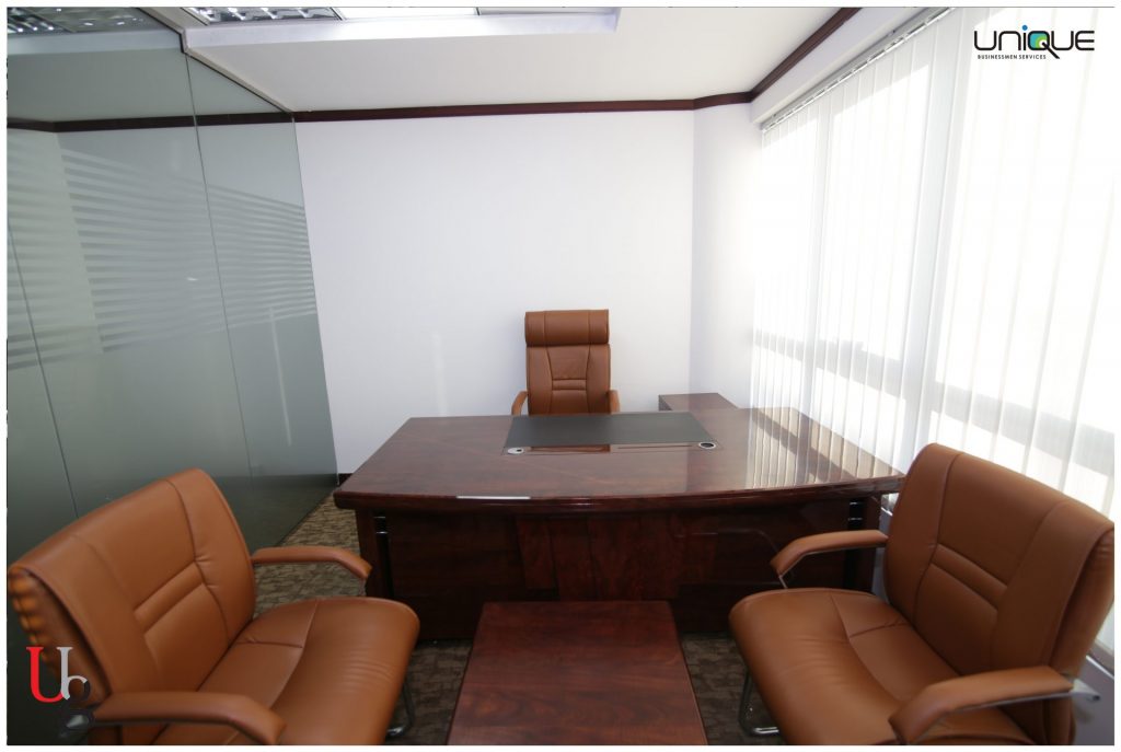 Creating visually appealing images that showcase a property's interior in Dubai.